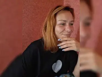 Krisred  live sex cam