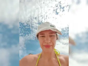 Livemyself1  live sex cam
