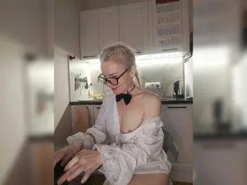 Miss-1m  live sex cam