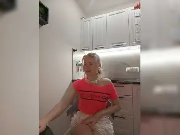 Miss-1m  live sex cam