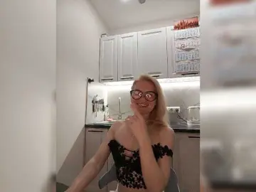 Miss-1m  live sex cam
