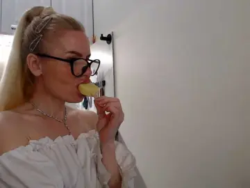Miss-1m  live sex cam