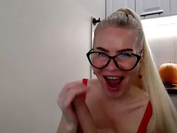 Miss-1m  live sex cam