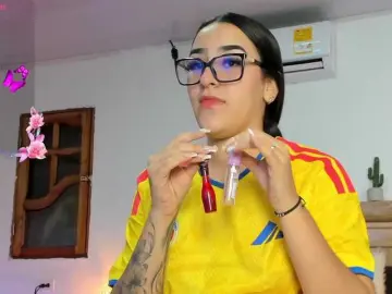 Oriana-faddila  live sex cam