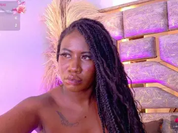 Rossiecameron  live sex cam