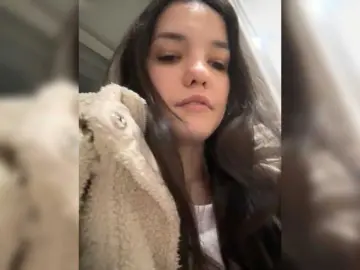 Emilechka  live sex cam