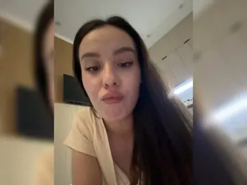 LizaKing  live sex cam