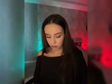 LizaKing  live sex cam