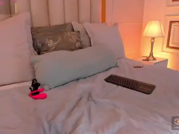 MaddieParker  live sex cam