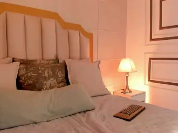 MaddieParker  live sex cam