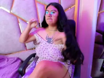 MaillyGabriela  live sex cam