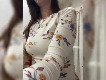 MilkaMilfMilka  live sex cam