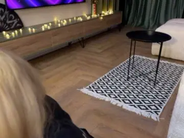 Milz21  live sex cam