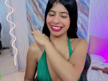 Sandyy-tay  live sex cam