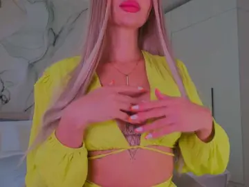 -Naomi-  live sex cam