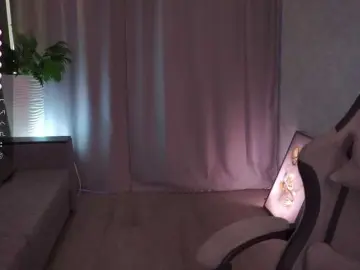 AnuricBriny  live sex cam