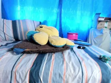 BlowMommy  live sex cam