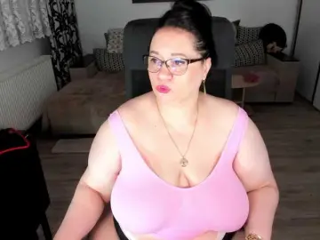 Charlotte4u  live sex cam