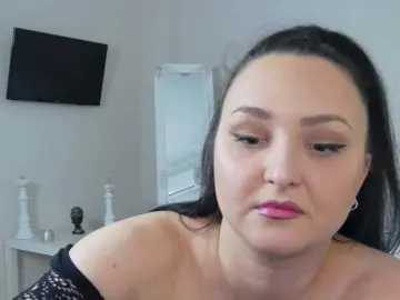 InesNova  live sex cam