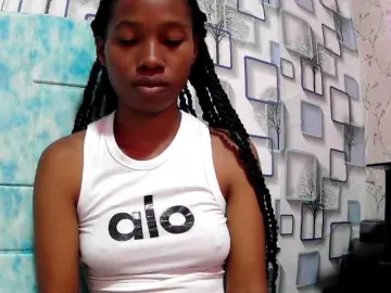 Larah00  live sex cam