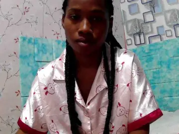 Larah00  live sex cam