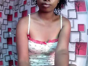 Larah00  live sex cam