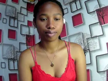 Larah00  live sex cam