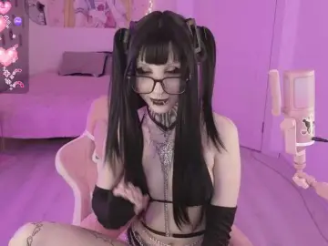 Nanka-bananka  live sex cam