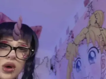 Nanka-bananka  live sex cam