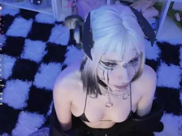 Nanka-bananka  live sex cam