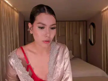 NiaSalvatore  live sex cam