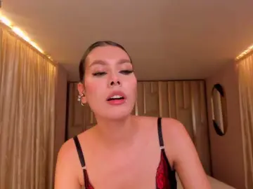 NiaSalvatore  live sex cam