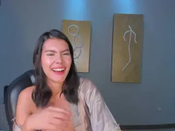 NiaSalvatore  live sex cam