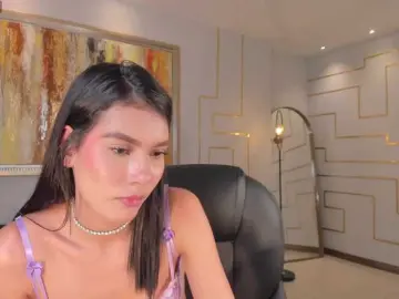 NiaSalvatore  live sex cam