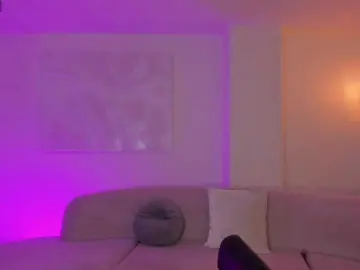 NiaSalvatore  live sex cam