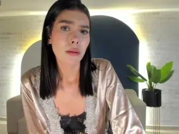 NiaSalvatore  live sex cam