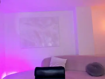 NiaSalvatore  live sex cam