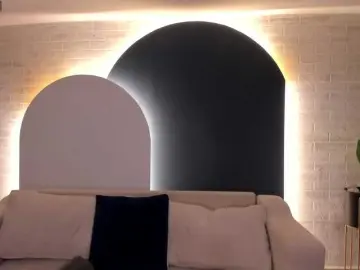 NiaSalvatore  live sex cam