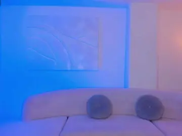 NiaSalvatore  live sex cam