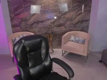 NiaSalvatore  live sex cam