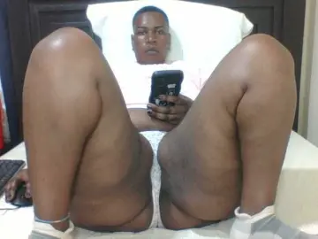 Sexyblacktits  live sex cam