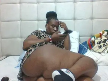 Sexyblacktits  live sex cam
