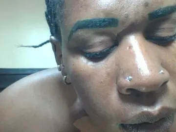 Sexyblacktits  live sex cam