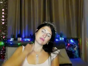 AliannaSoloKisses  live sex cam