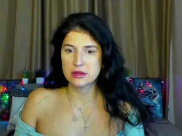 AliannaSoloKisses  live sex cam