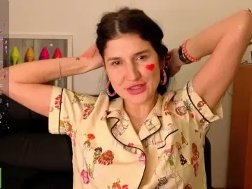 AliannaSoloKisses  live sex cam