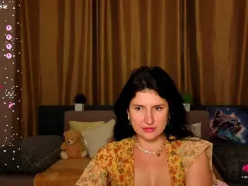 AliannaSoloKisses  live sex cam