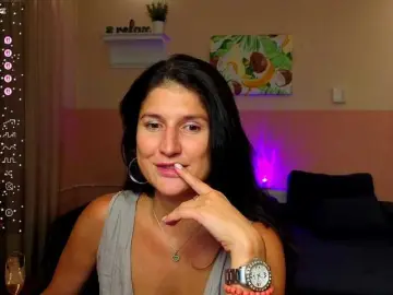 AliannaSoloKisses  live sex cam