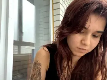 AngelinaVier  live sex cam