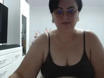 Emyllywhite  live sex cam